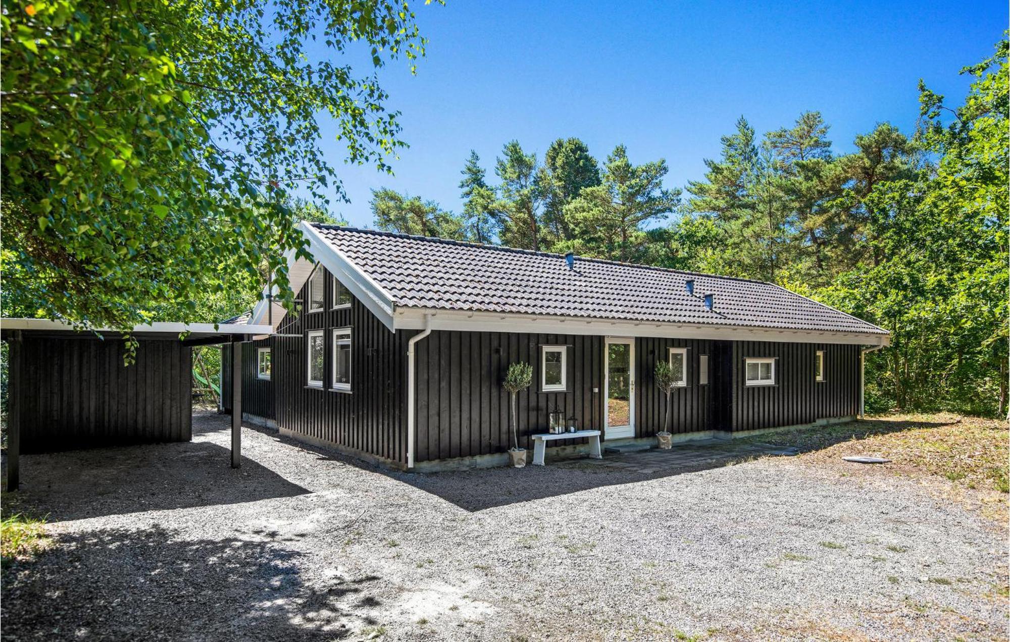 Awesome Home In Nexo With Sauna Snogebæk 외부 사진